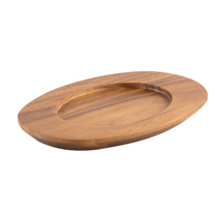Wooden platter for oval saucepan