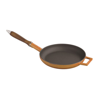 Frypan cast iron with wooden handle