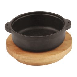 Saucepot with wooden platter
