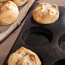 Silform round breads