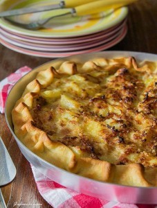 Torta-salata-porri-patate-prosciutto